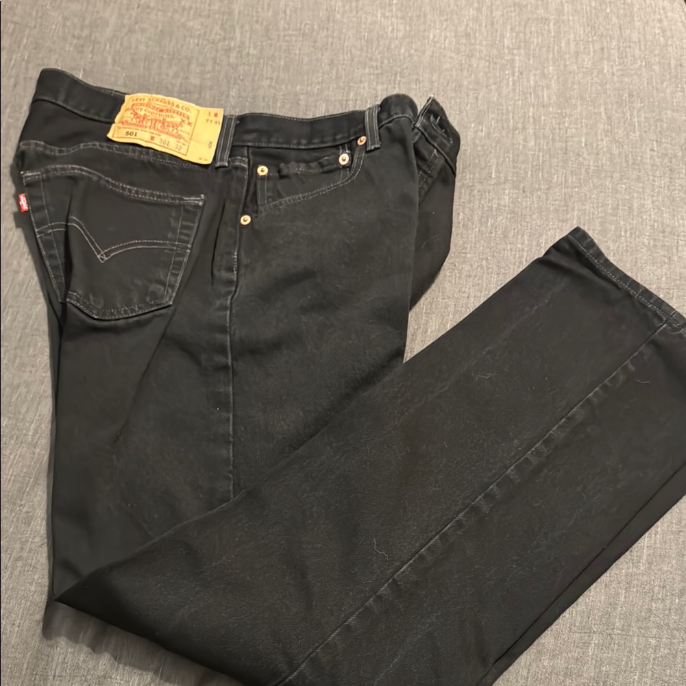 New Never Worn Levi's Men's Black Jeans